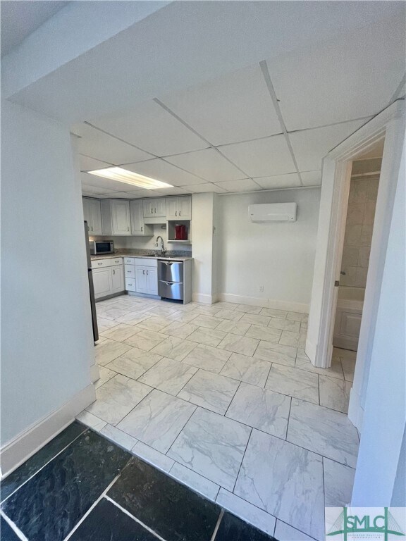 Building Photo - 312 E Huntingdon St