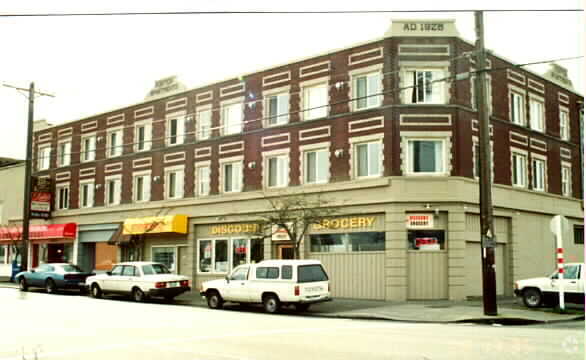 Building Photo - Porter Apartments