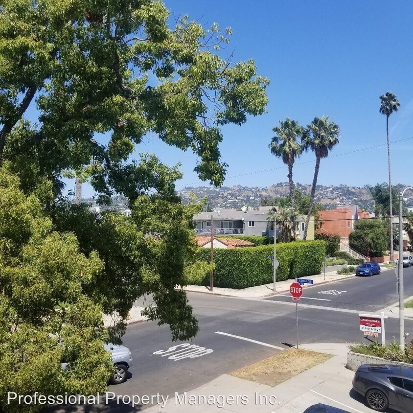 Foto principal - 544 N Hayworth Ave
