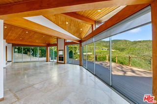 Foto del edificio - 4970 Latigo Canyon Rd