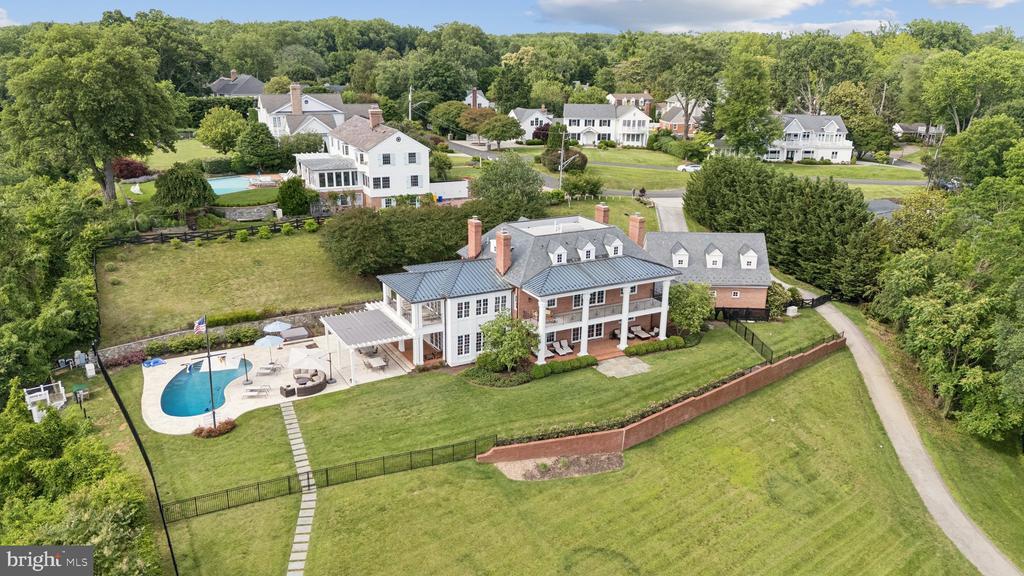 Foto principal - 1932 Carrollton Rd