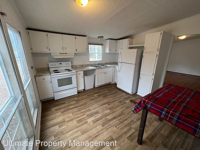 Building Photo - 3 br, 2 bath House - 144 Cypress Court