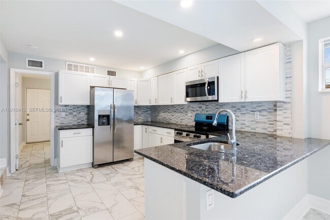 Foto del edificio - 112 Milton St