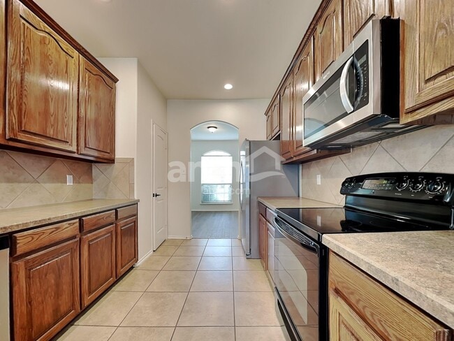 Building Photo - 1083 Carpenter Ct