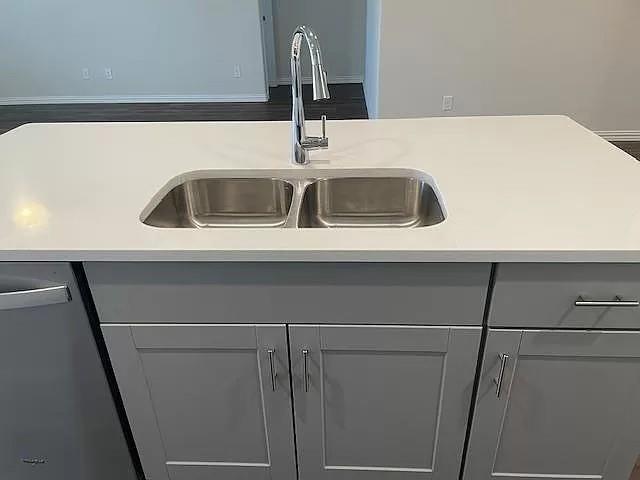 Foto del edificio - 3008 Kingsgarden Rd