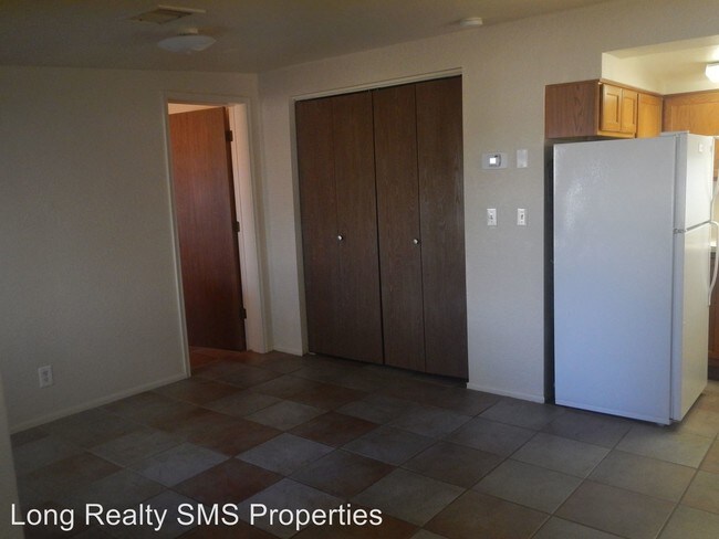 Building Photo - 8130 S Highway 92