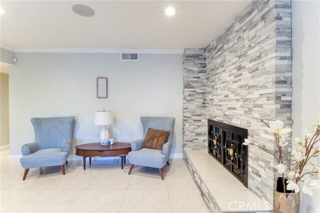 Building Photo - 7796 Skyhill Dr