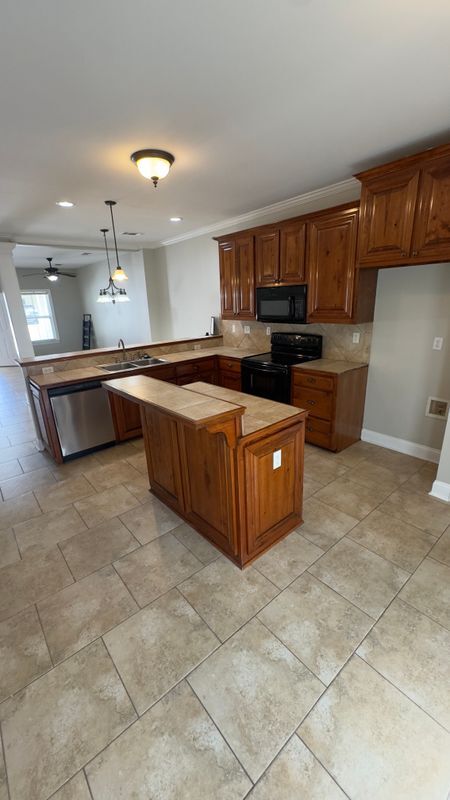 Building Photo - 12223 Village Maison Dr