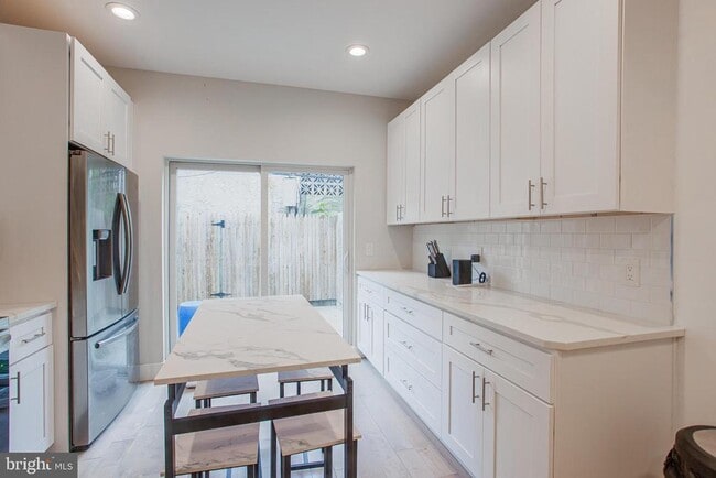 Foto del edificio - 2146 N Fairhill St