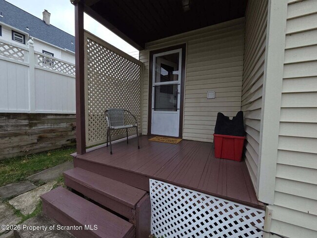 Foto del edificio - 1706 E Gibson St