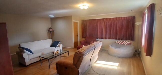 Foto del edificio - 111 Glade Park Rd