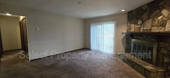 Foto del edificio - 3519 Shoaff Park River Dr