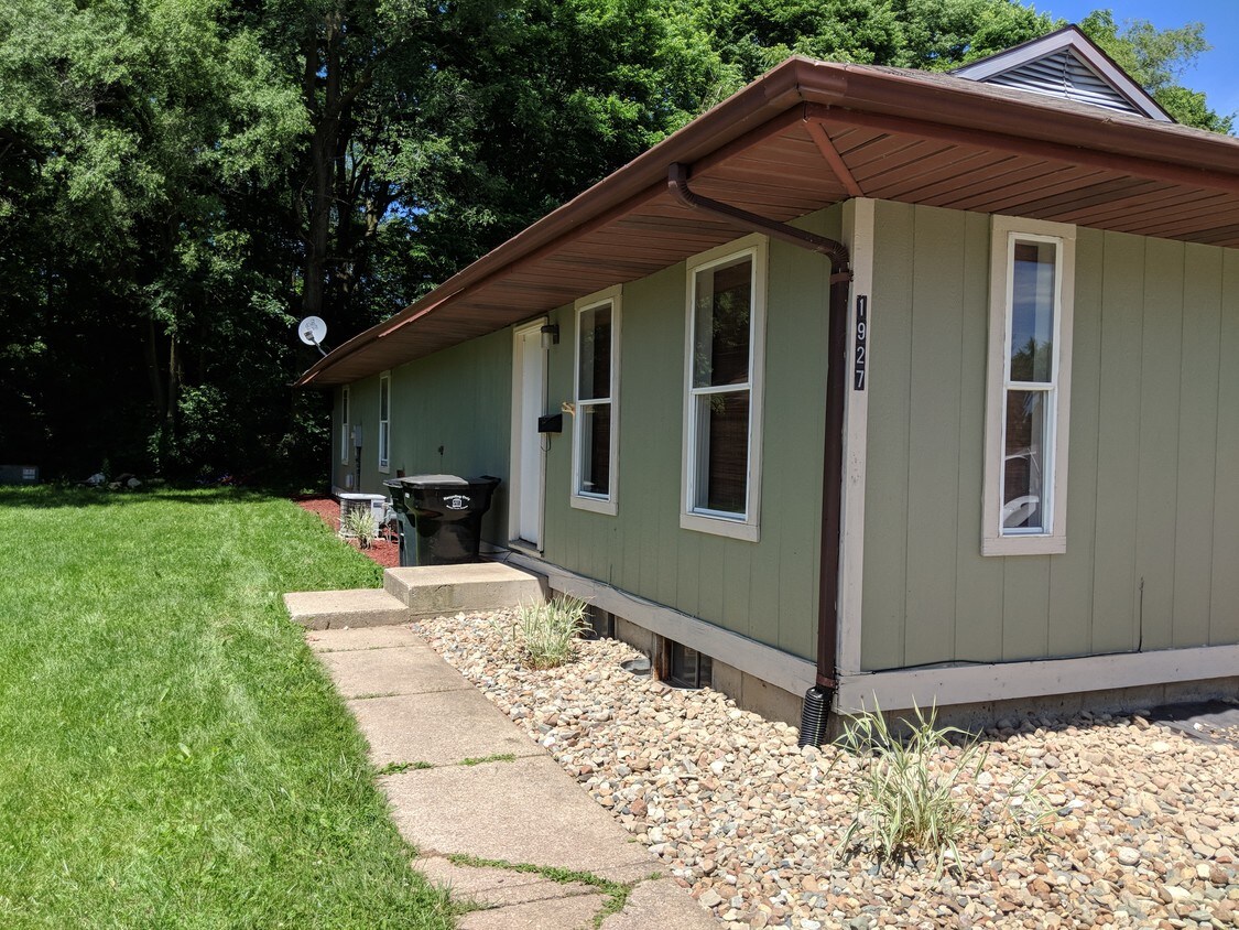 New Exterior Renovations - 1927 Greenock St