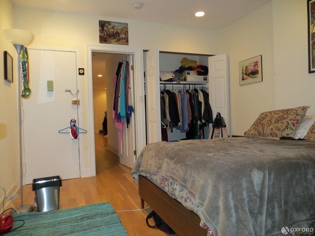 Building Photo - 524 East 84th Street