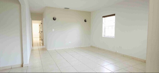 Foto del edificio - 18025 NE 19th Ave