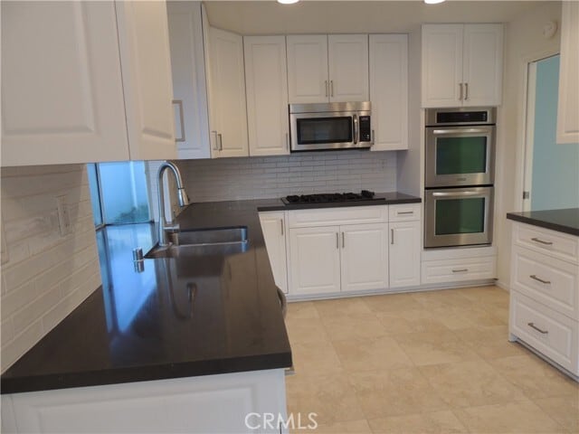 Building Photo - 2156 Via Teca