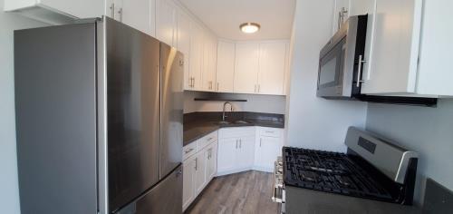 Foto del edificio - 6215 Cedar St