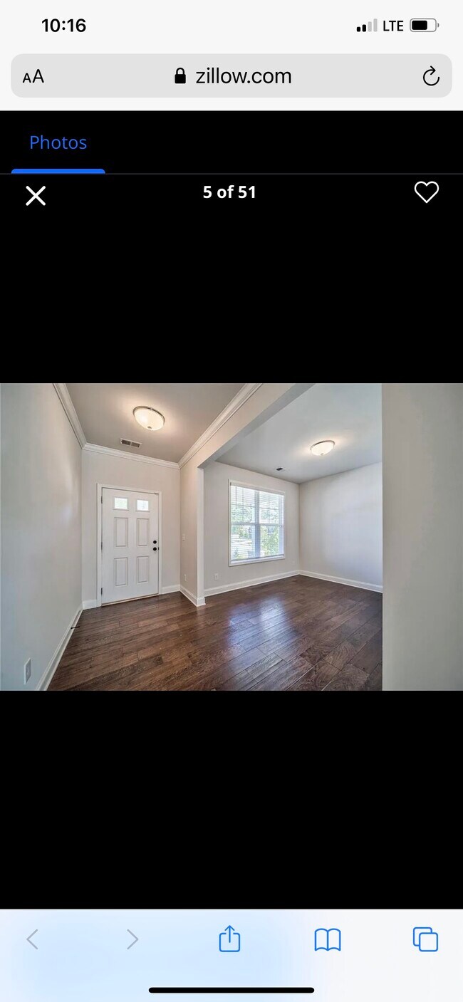 Building Photo - 2427 Kingston Heath Way
