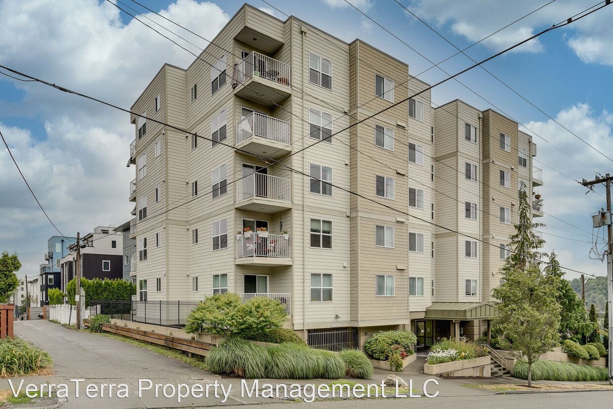 Primary Photo - 2 br, 2 bath House - 3120 SW Avalon Way #402