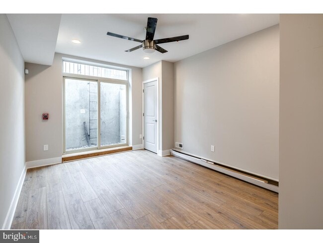 Building Photo - 1434 Poplar St