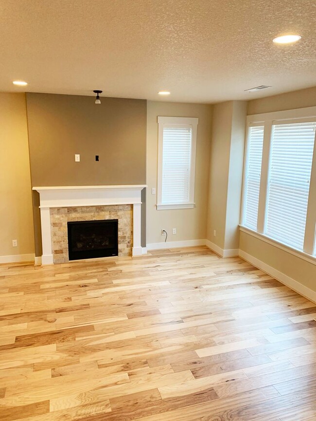 Building Photo - Close to Hi-Tech! 4bedroom near Quatma are...