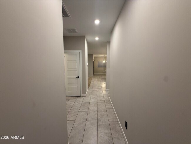 Foto del edificio - 35448 W Santa Barbara Ave