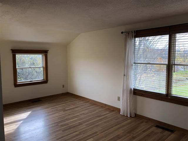 Building Photo - 2549 Vt Route 5A