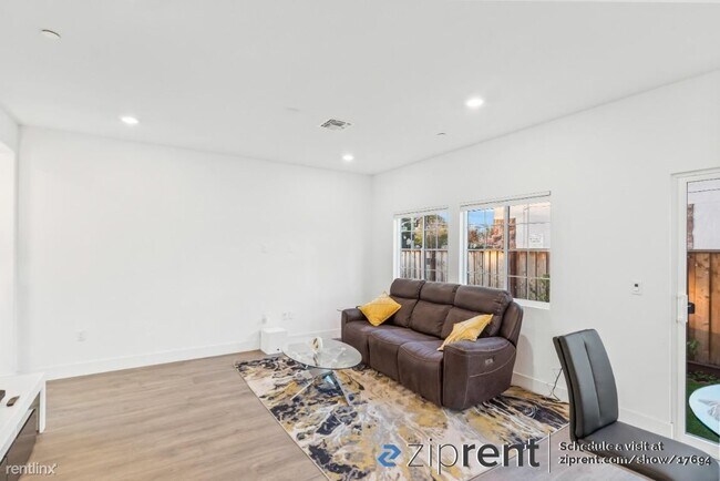 Foto del edificio - 3 br, 2.5 bath House - 69 Mountainside Way...