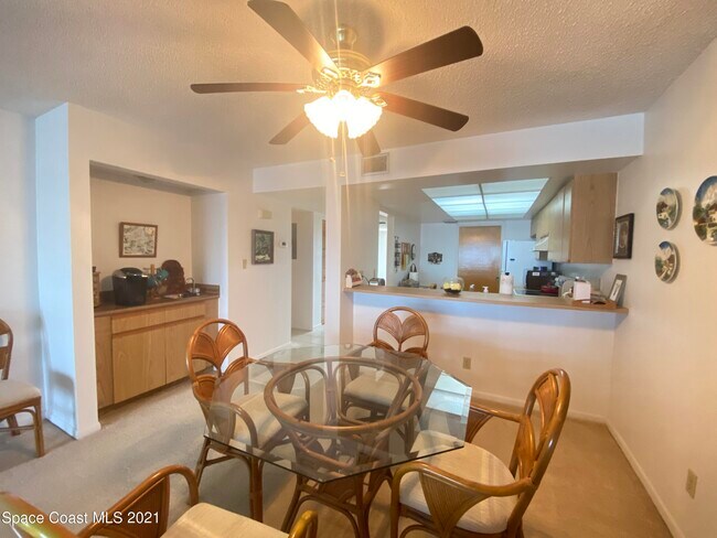 Foto del edificio - 200 S Sykes Creek Pkwy