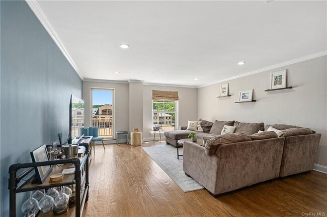 Building Photo - 313 Harbor Cove