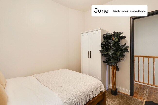 Foto del edificio - Room in Shared 4 bed/3.5 bath home