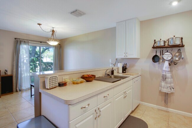 Foto del edificio - 12833 Woodmill Dr