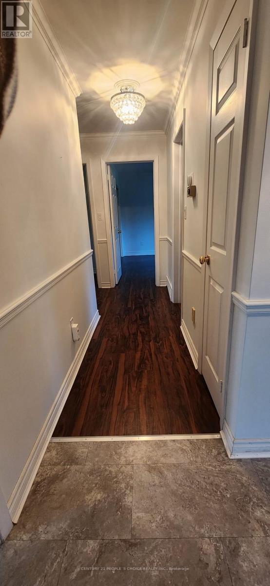 Building Photo - 336 Conlin Rd E