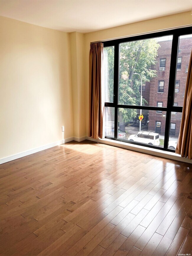 Building Photo - 43-12-43214 214th Pl