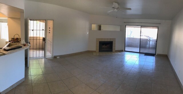 Foto del edificio - 7950 E Starlight Way