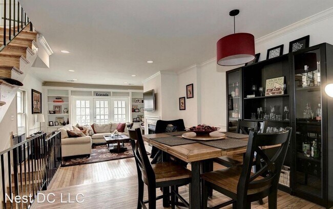 Foto del edificio - 1674 Euclid St NW