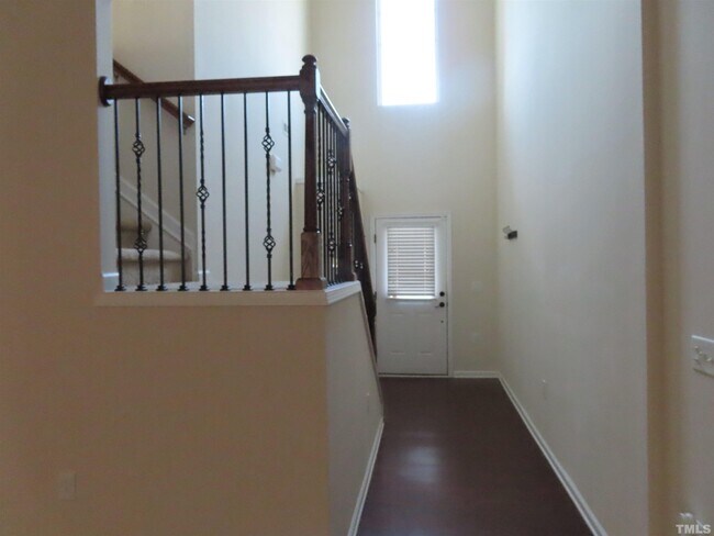 Foto del edificio - 619 Brier Crossings Loop
