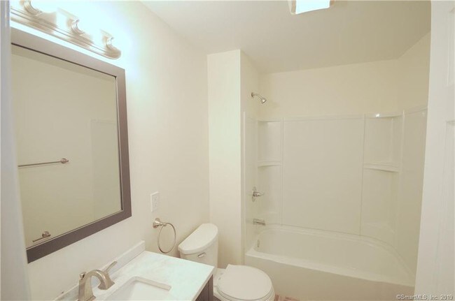 bathroom - 134 Monroe St