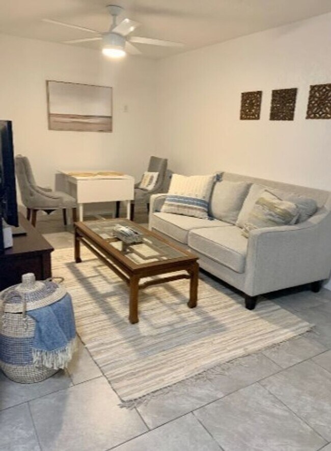 Foto del edificio - 2874 38th Ave N