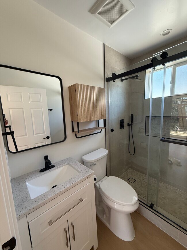 Foto del edificio - 1044 Martin Luther King Jr Ave