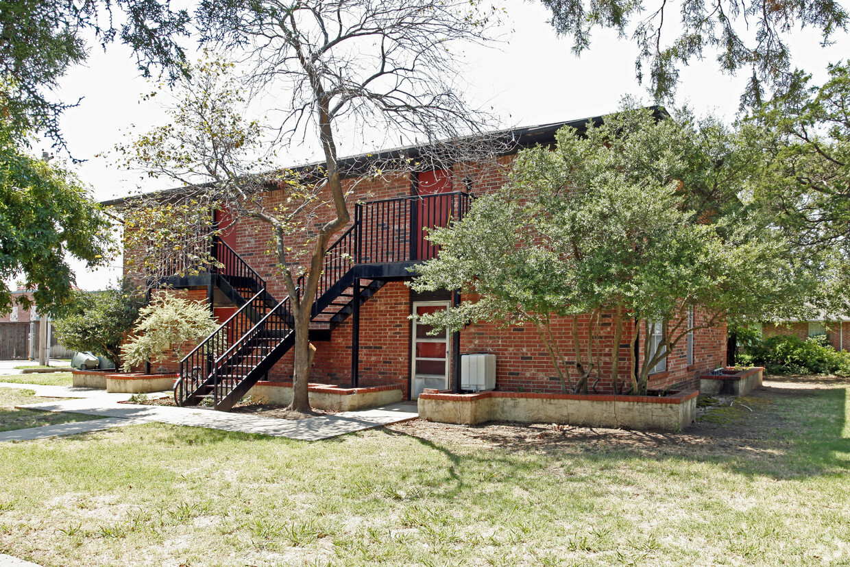 Building Photo - Cedar View Apartments