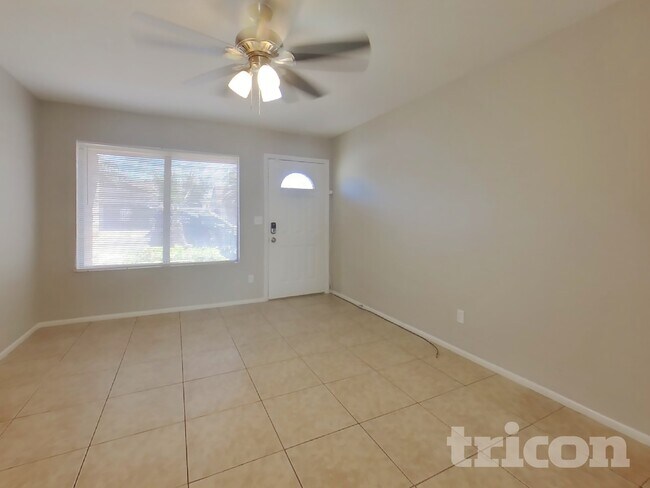 Foto del edificio - 18416 N 55th Dr