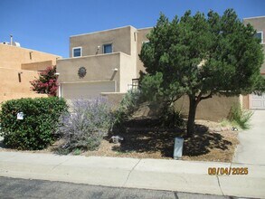Building Photo - 9335 Osuna Pl NE