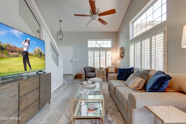 Building Photo - 15550 N Frank Lloyd Wright Blvd