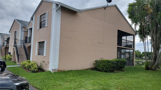 Foto del edificio - 1022 Adams Ave