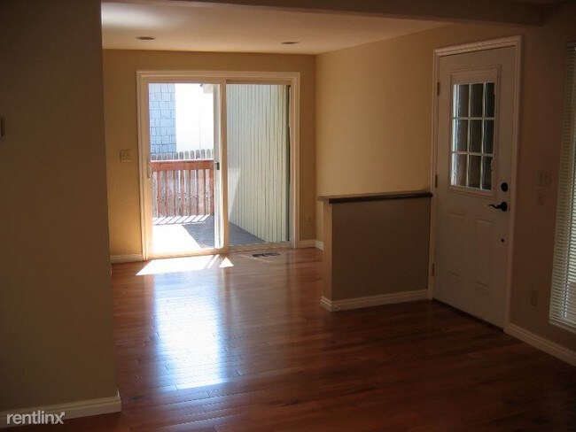 Building Photo - 4 br, 2 bath House - 2284 Ina Avenue