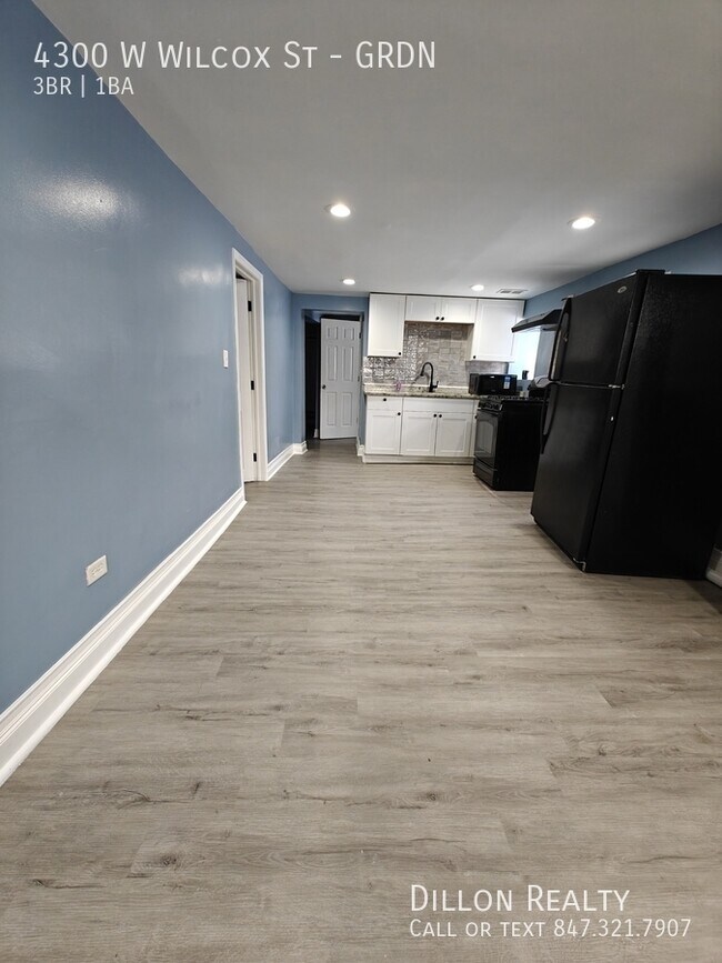 Building Photo - 4300 W Wilcox St