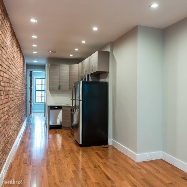 Foto del edificio - 136 Grattan St