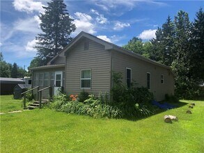 Building Photo - 1035 N Alvey St