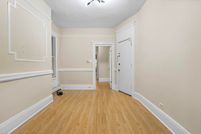 Building Photo - 110 Duncan Ave